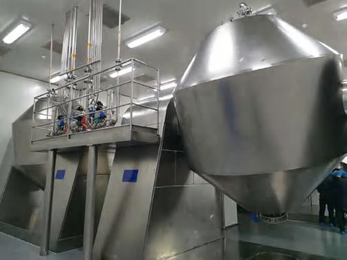Вращающаяся вакуумная сушилка с двумя костями